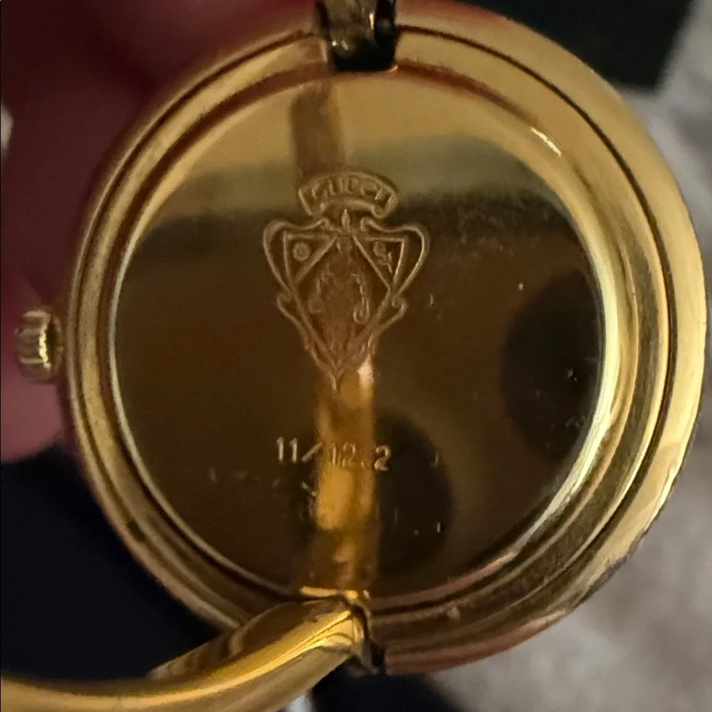 Vintage Gucci Interchangeable Bezel Watch - Picture 14 of 15